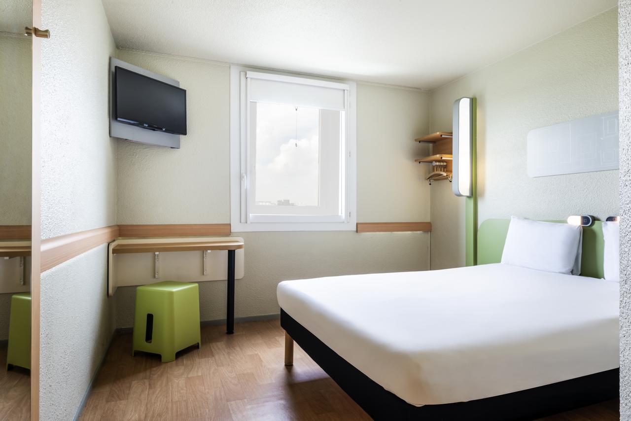 Ibis Budget Paris Porte De Bercy Hotell Charenton-le-Pont Eksteriør bilde